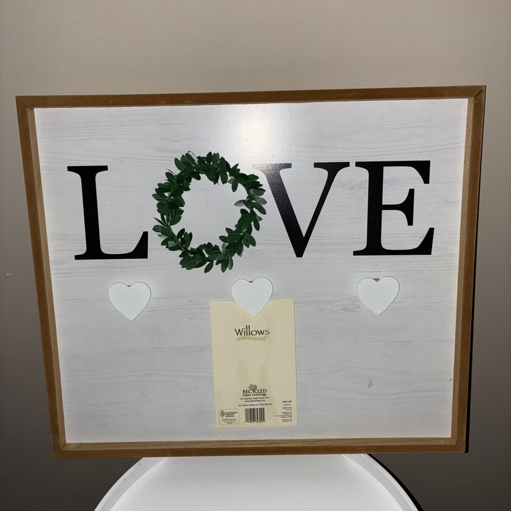 Love Wall Art with Green Wreath Memo Holder 21”x18” Preowned.